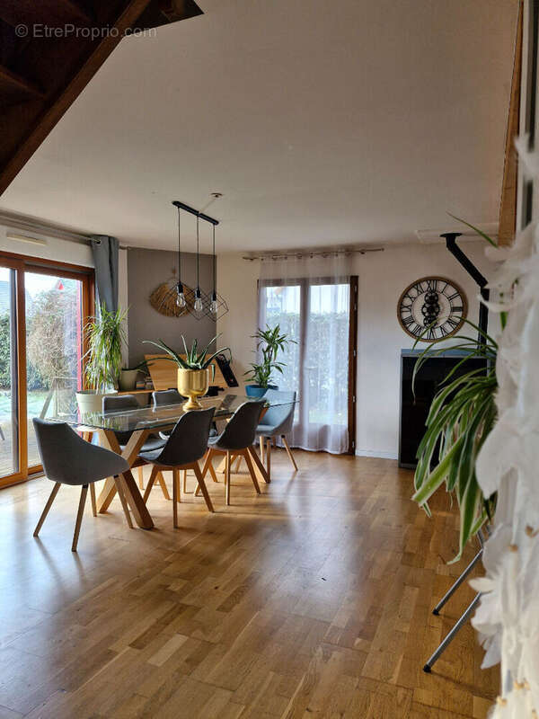 Maison à JOUE-L&#039;ABBE