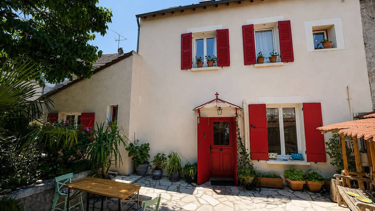 Maison à EPONE