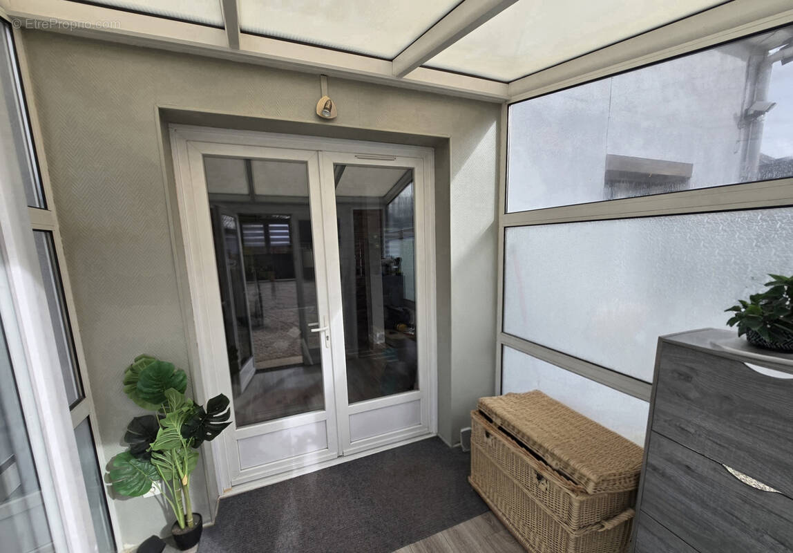 Maison à FEUQUIERES-EN-VIMEU