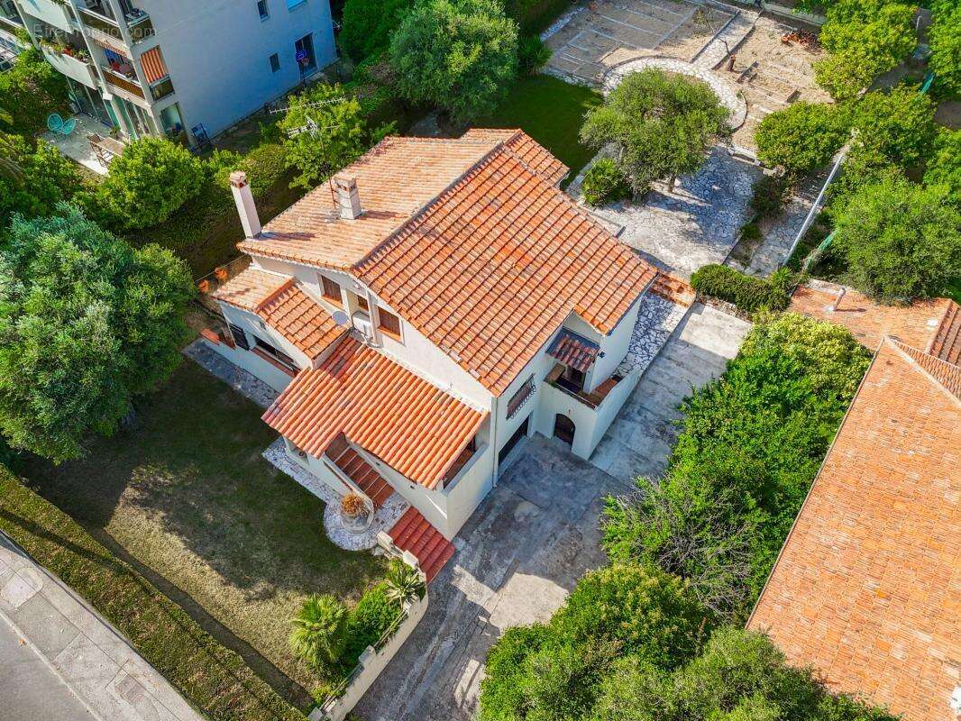 Maison à CAGNES-SUR-MER