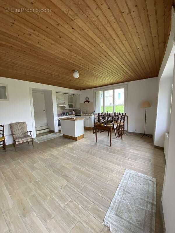 Maison à SAINT-SAUVEUR