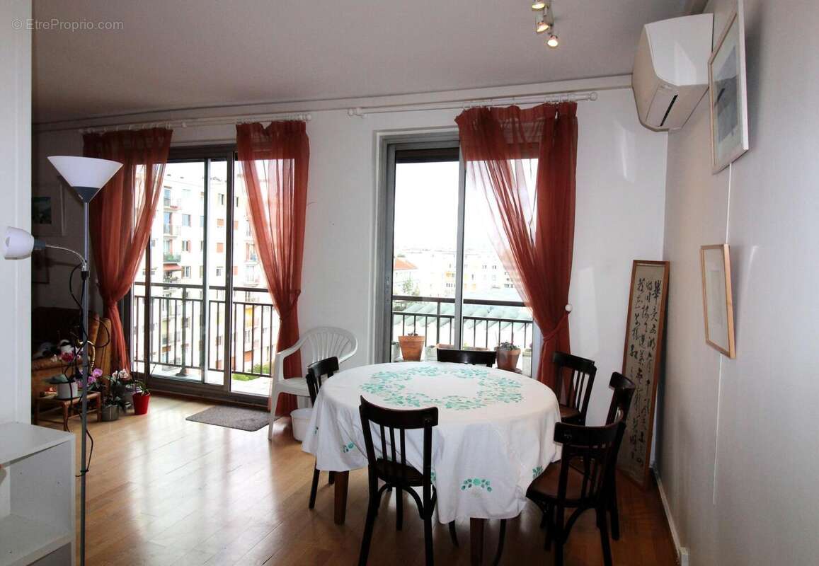 Photo 5 - Appartement à BOURG-LA-REINE
