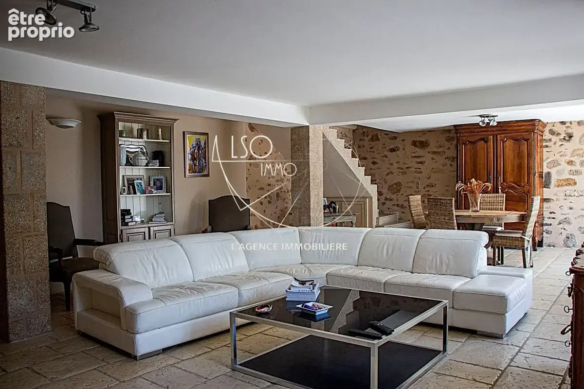Maison 226 m² à Flavignac  - photo 6