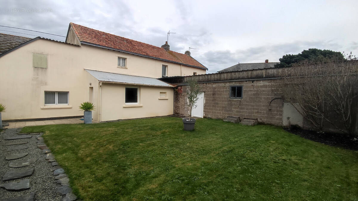 Maison à NOTRE-DAME-DES-LANDES