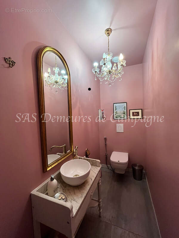 Maison à SAINT-SATUR