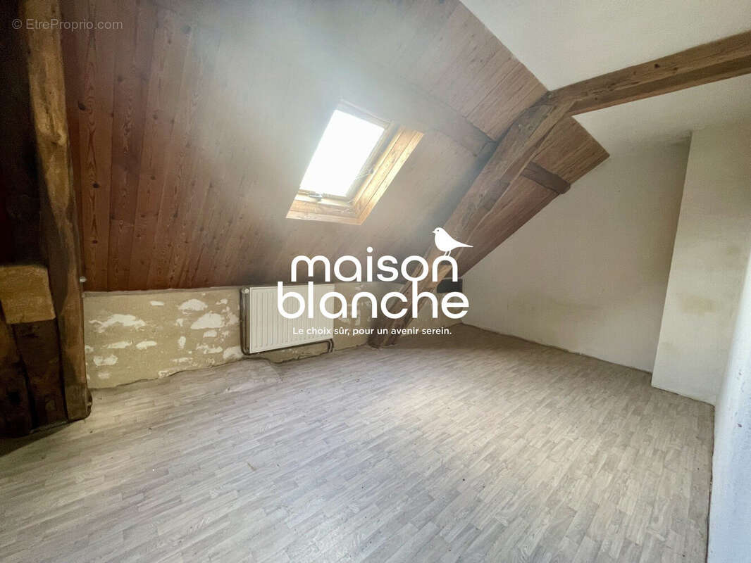 Maison à MAZE