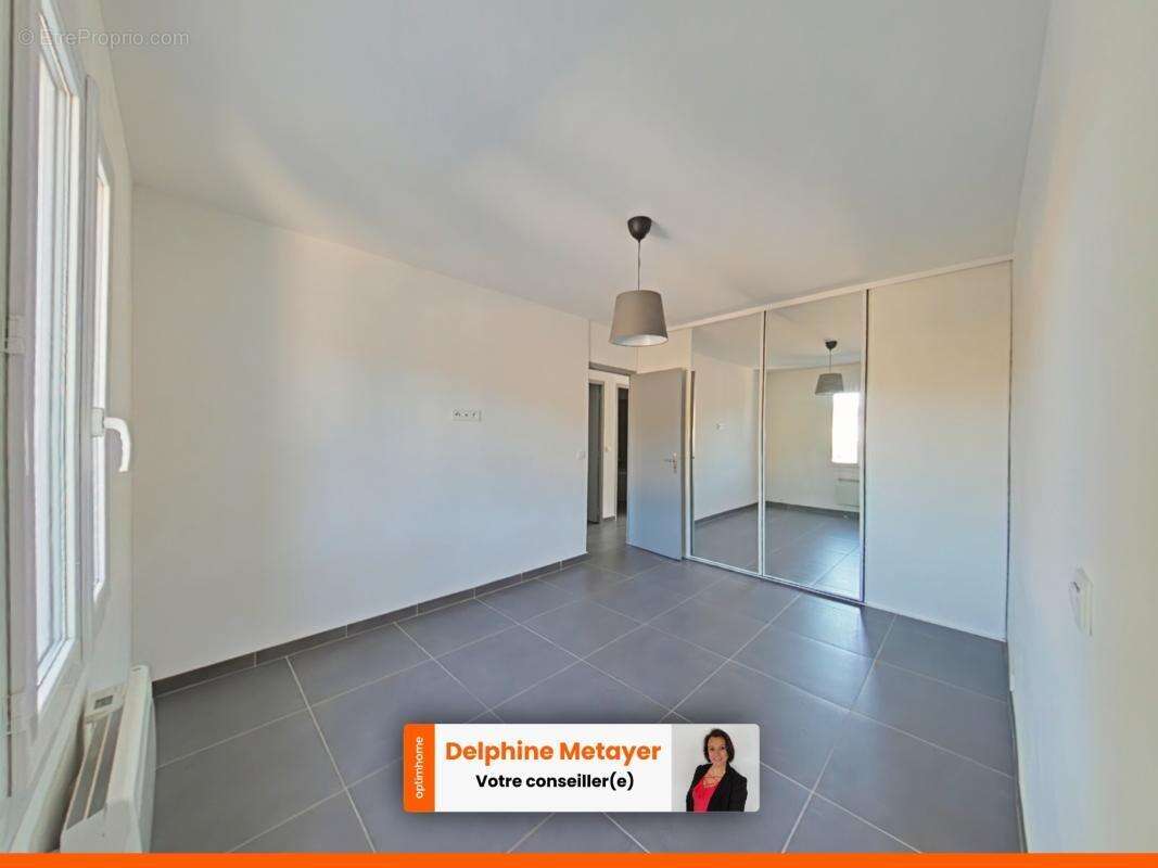 Appartement à vendre 3 pièces LE CANNET DES MAURES (83) - photo 4
