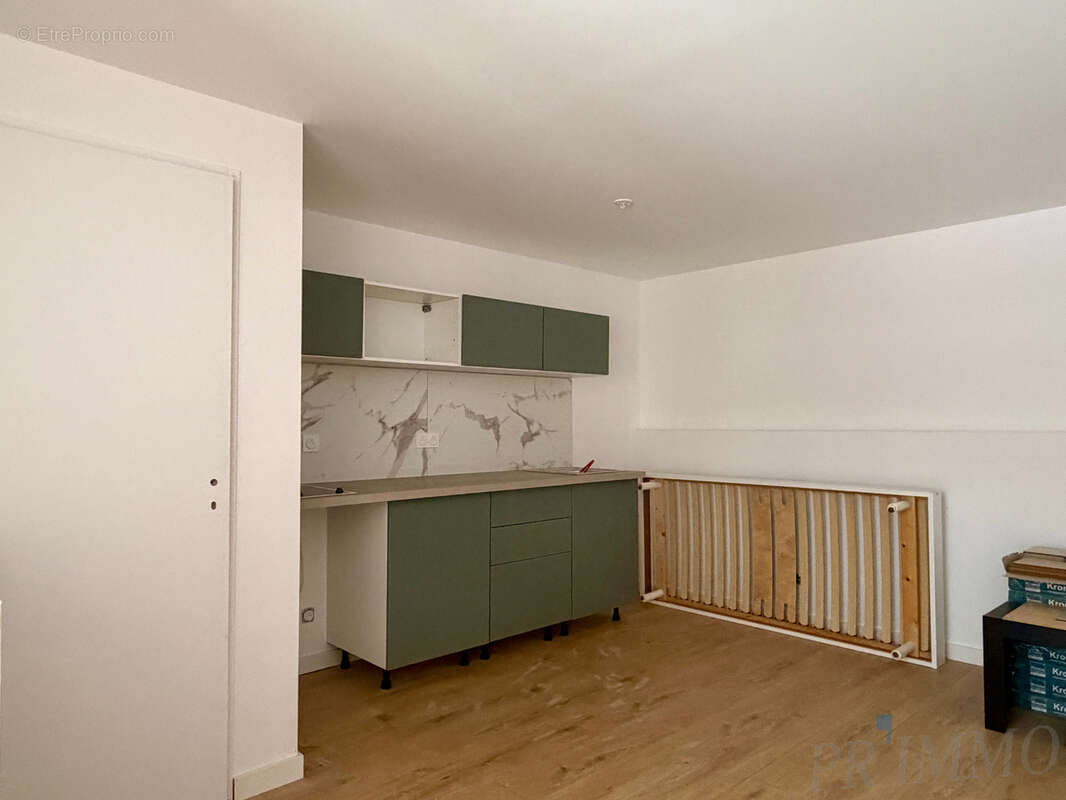 À vendre   appartement studio/local commercial 25 m2 entièrement rénové   fréjus centre-ville - photo 4