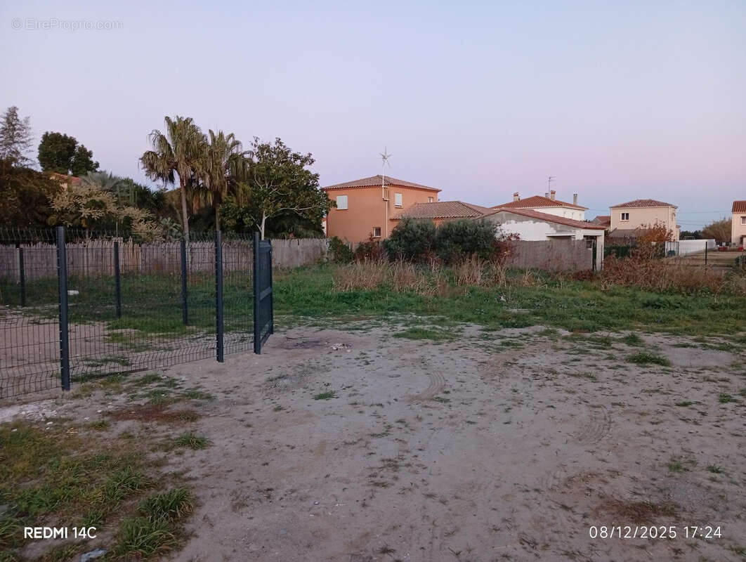 Terrain à VILLELONGUE-DE-LA-SALANQUE
