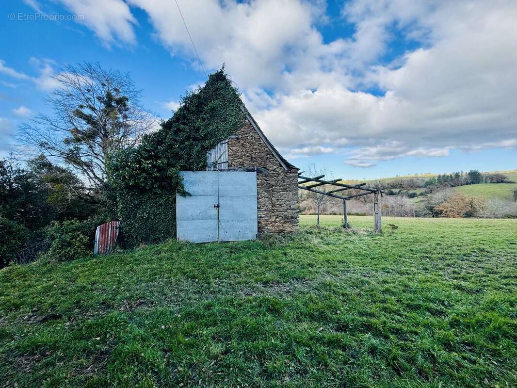 Maison à RIEUPEYROUX