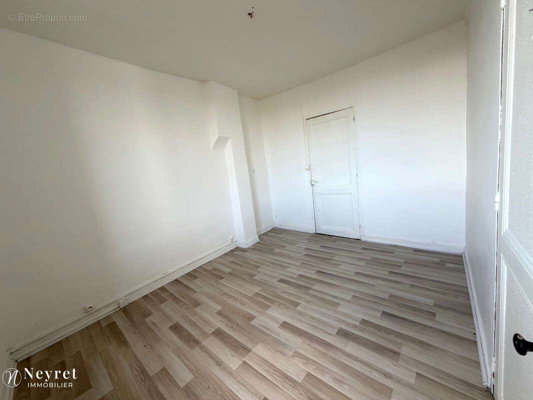 Appartement à LA MULATIERE
