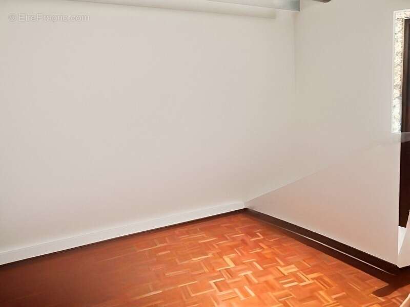 Maison à VOLLORE-VILLE