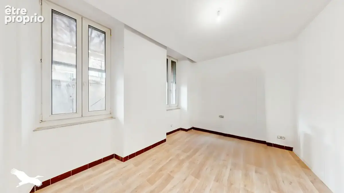 A VENDRE - Marseille 13005, Conception - Appartement à vendre - T3 - 63 m² avec extérieur de 23 m², garage et cave de 33 m² - photo 8