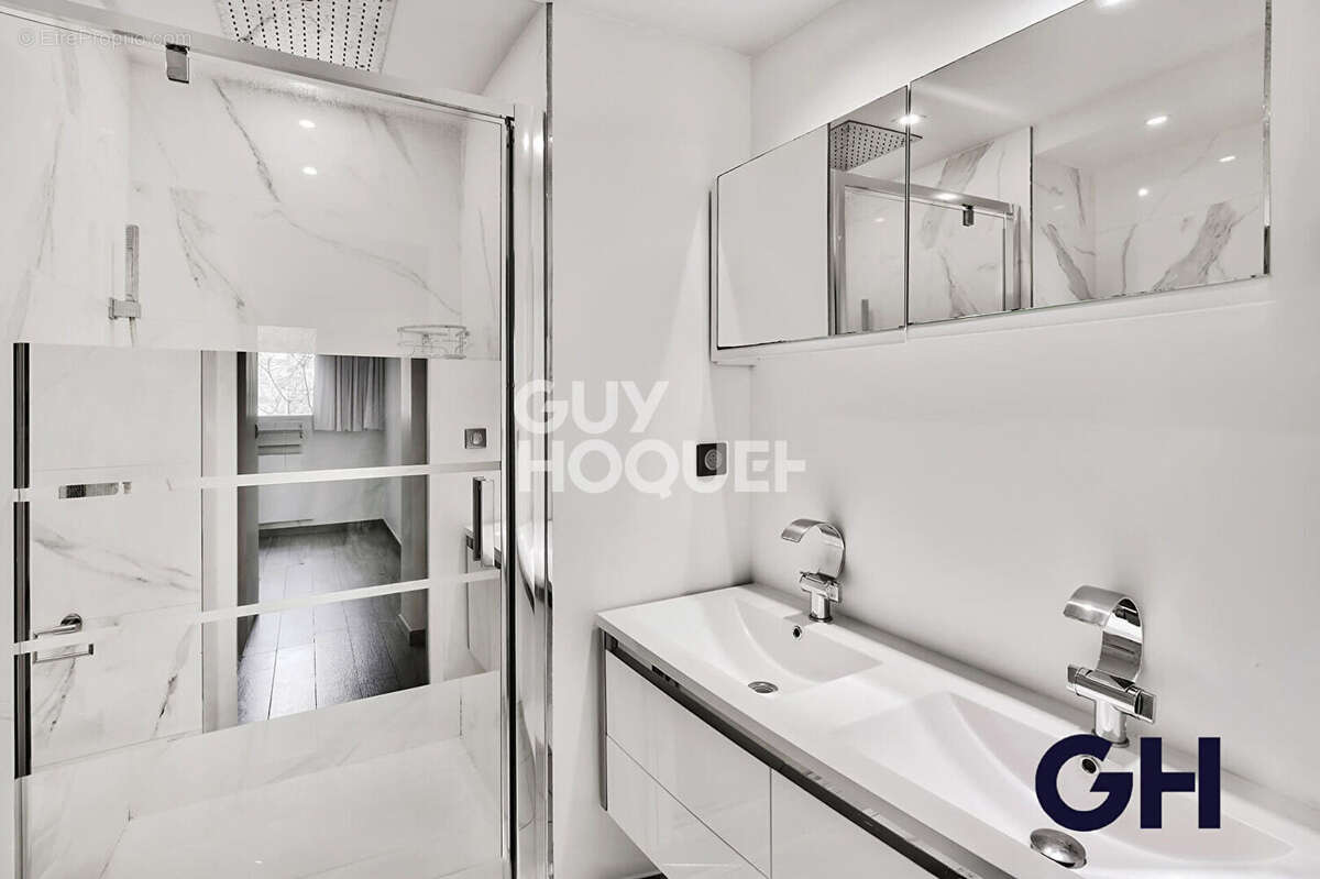 Appartement à LYON-6E