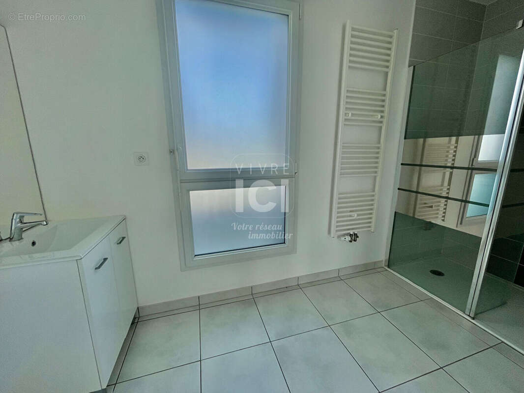 Appartement à TREILLIERES