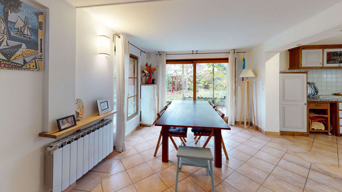 Maison à LOUVECIENNES