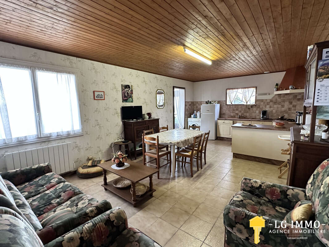 Ensemble de deux maisons, garage, terrain 1424 m2, aperçu estuaire - photo 7