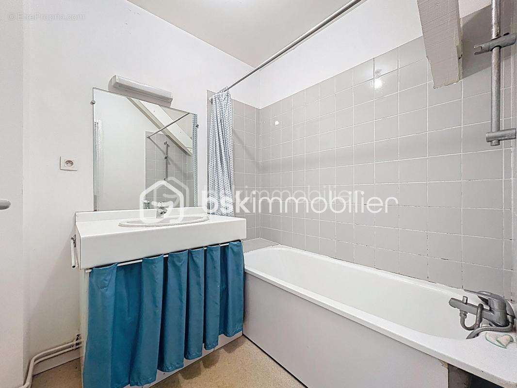 Rare aux Minimes – T4 Duplex esprit maison – Parking – Métro 3 min – 320 000 € - photo 12