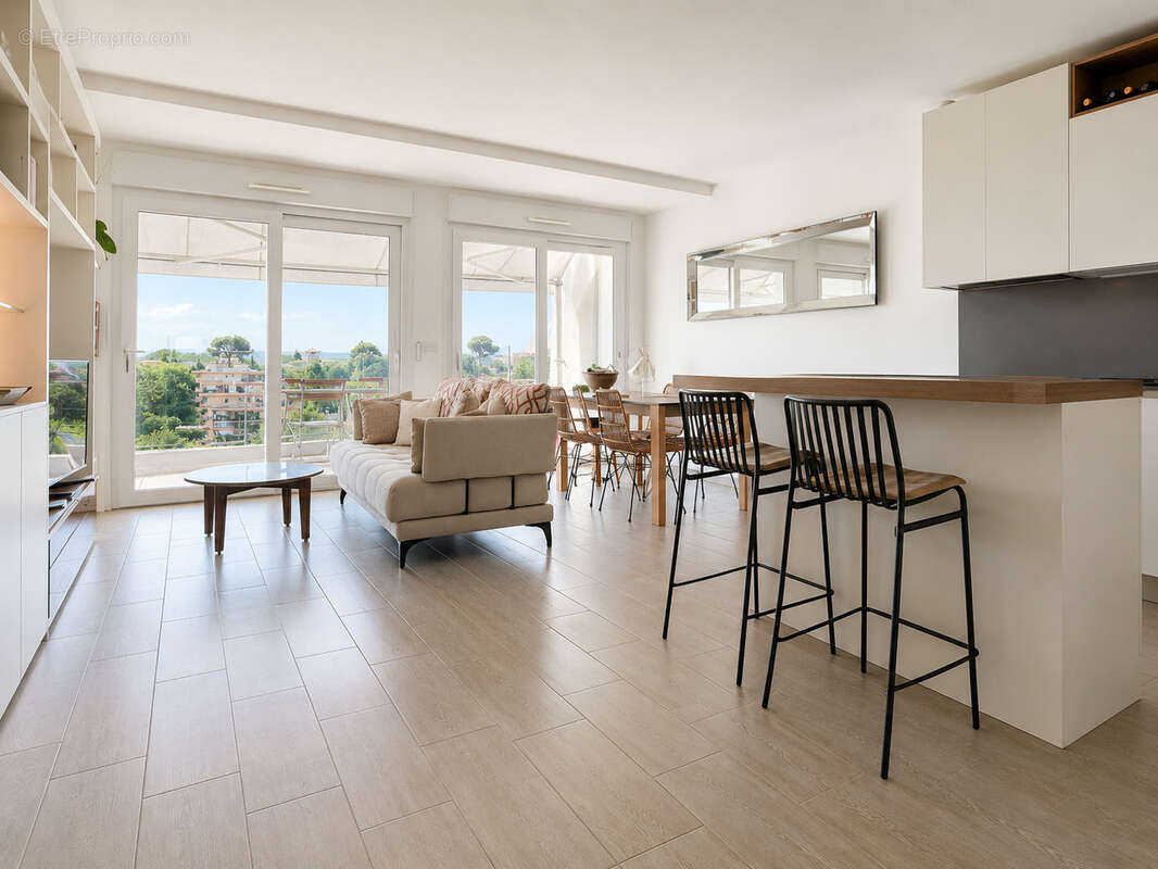 ROQUEBRUNE-CAP-MARTIN   LE HAMEAU   Superbe 3 pièces avec terrasse, vue mer et montagnes, résidence récente av - photo 4