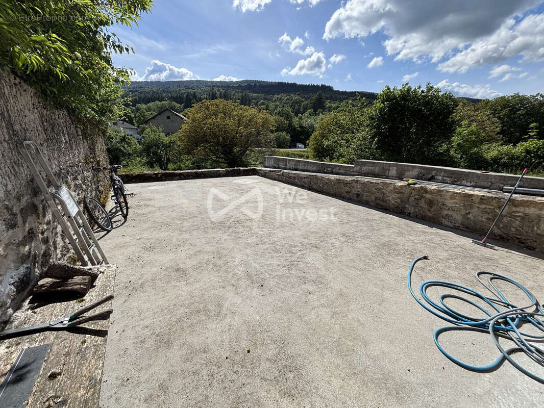 Maison à CHATILLON-EN-MICHAILLE