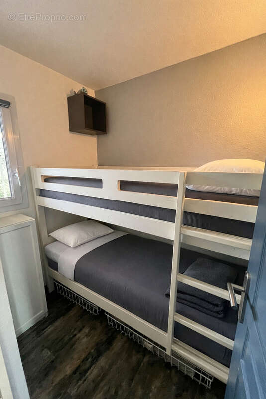 Appartement à ROQUEBRUNE-SUR-ARGENS