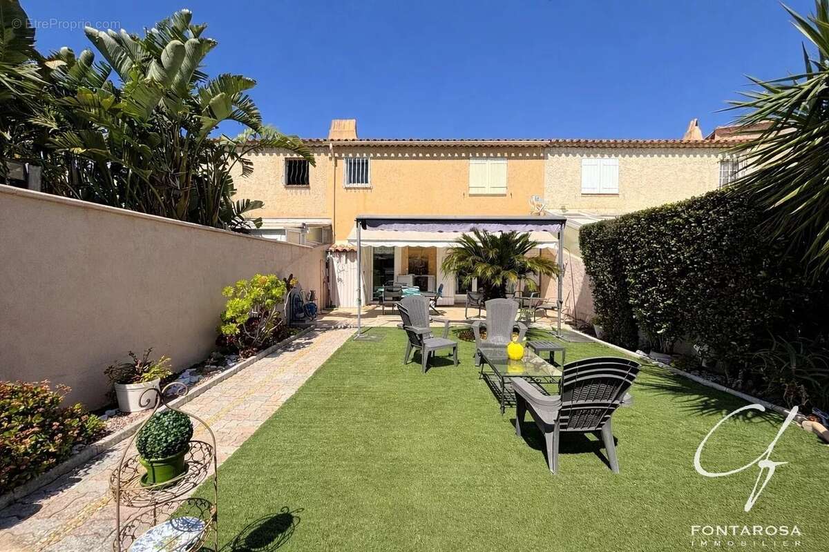 Maison à FREJUS