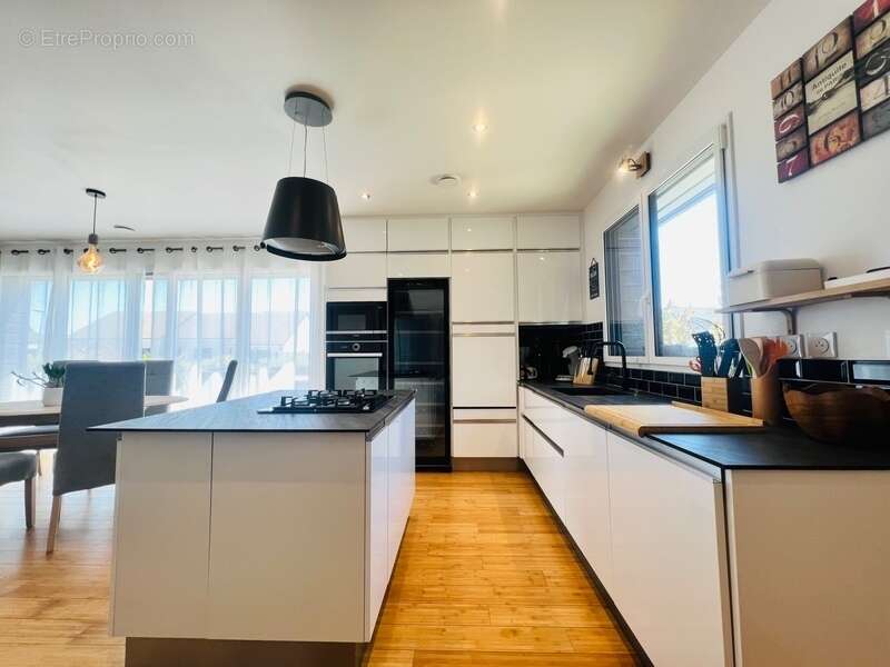 Maison à CHATELLERAULT