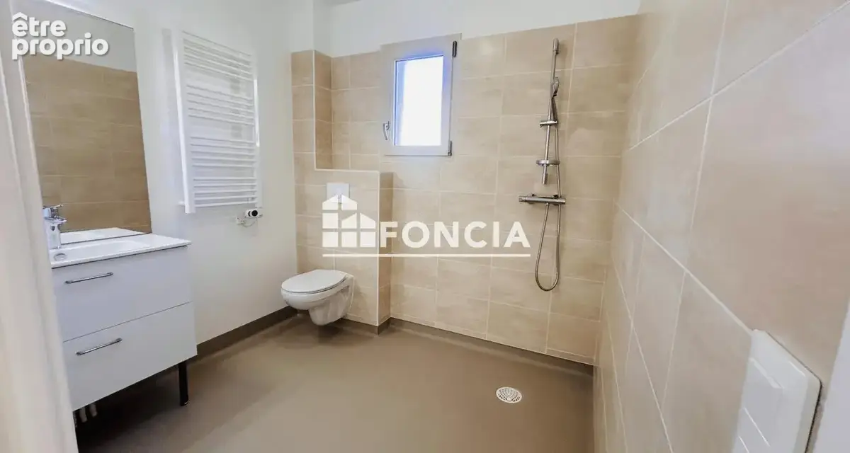 Dans résidence sénior, pavillon de plain-pied libre de suite, avec jardin, construction neuve de 2 pièces avec garage, terrasse  - photo 7