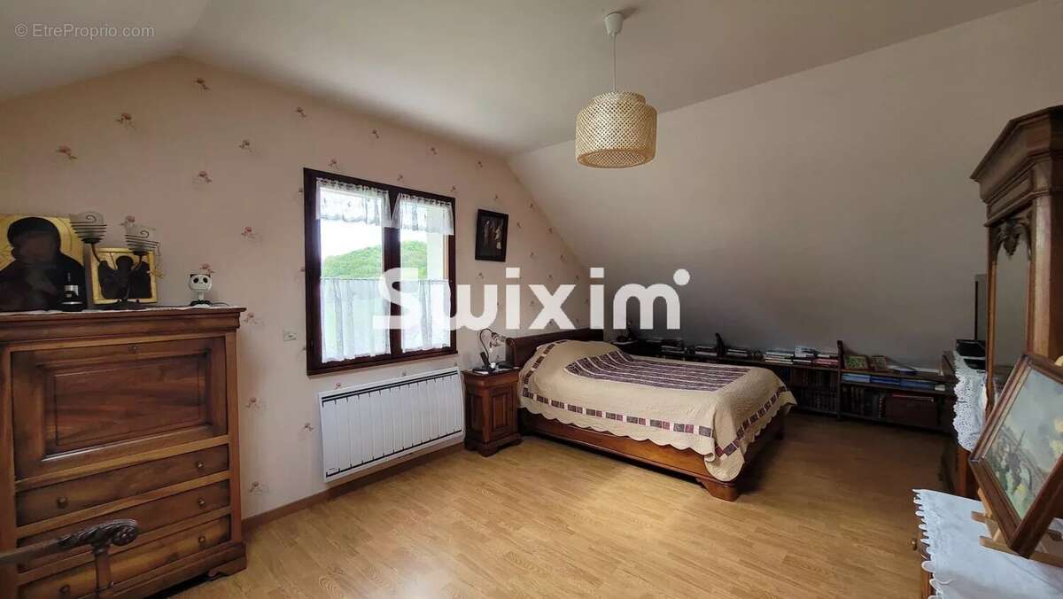Maison 339 m² à Bonnaud  - photo 7