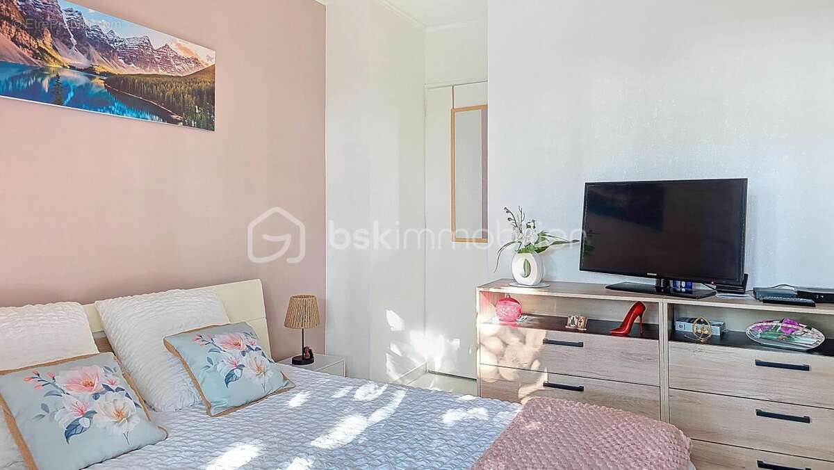 Maison à JOUY-LE-CHATEL