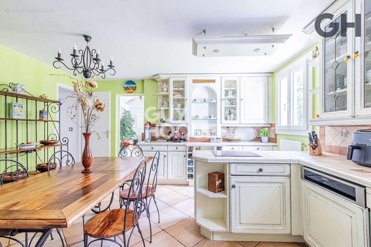 Maison à SOISY-SUR-SEINE