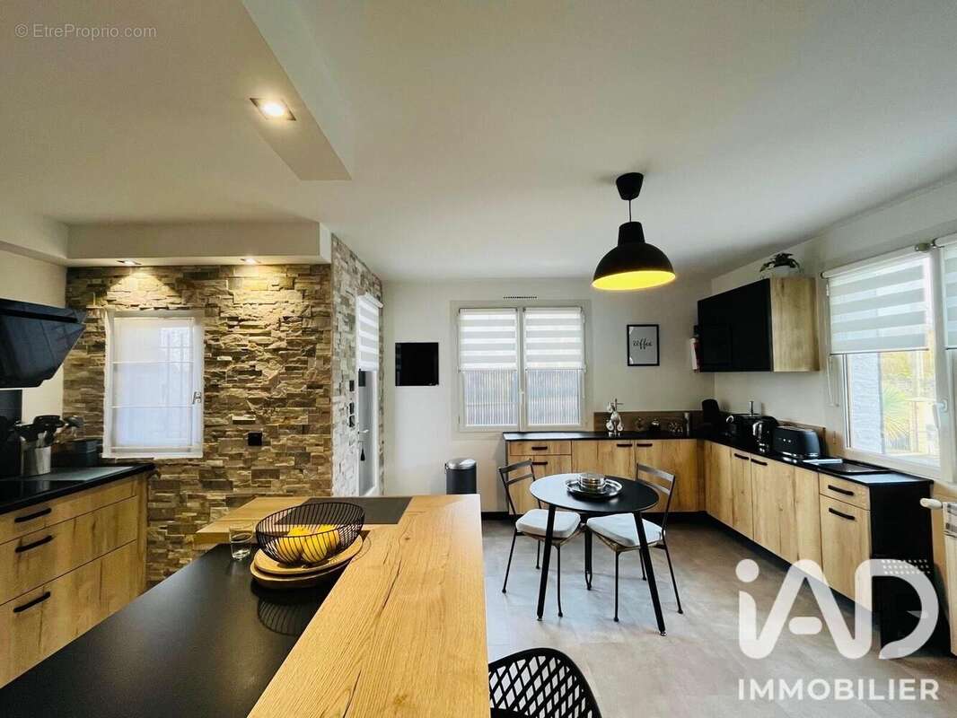 Maison 175 m² à Marigny-Brizay  - photo 5