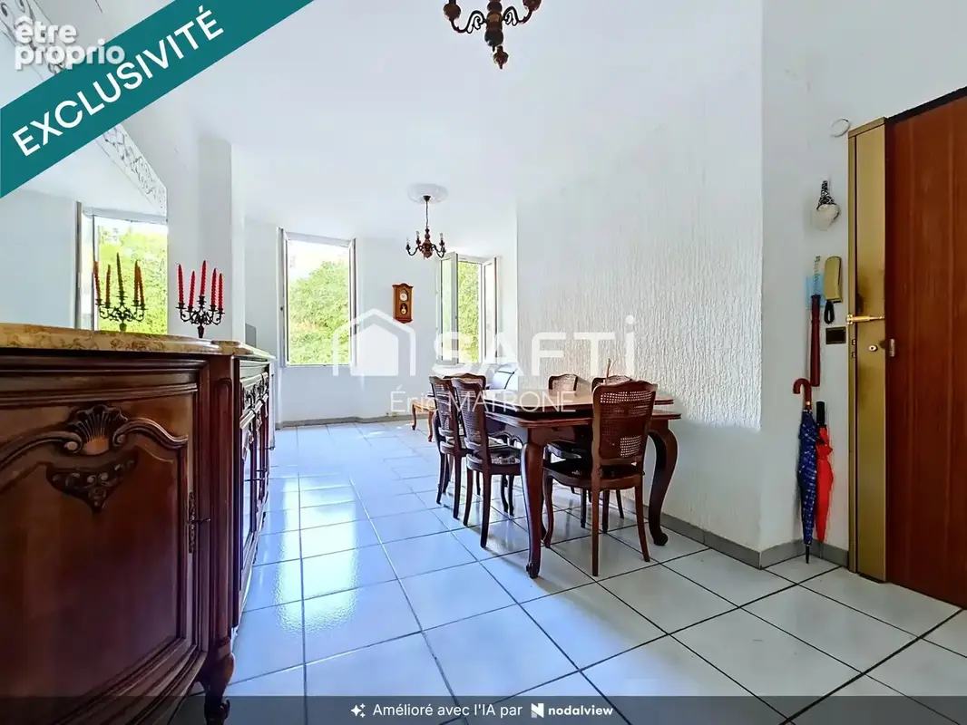 Photo 1 - Appartement à MARSEILLE-1E