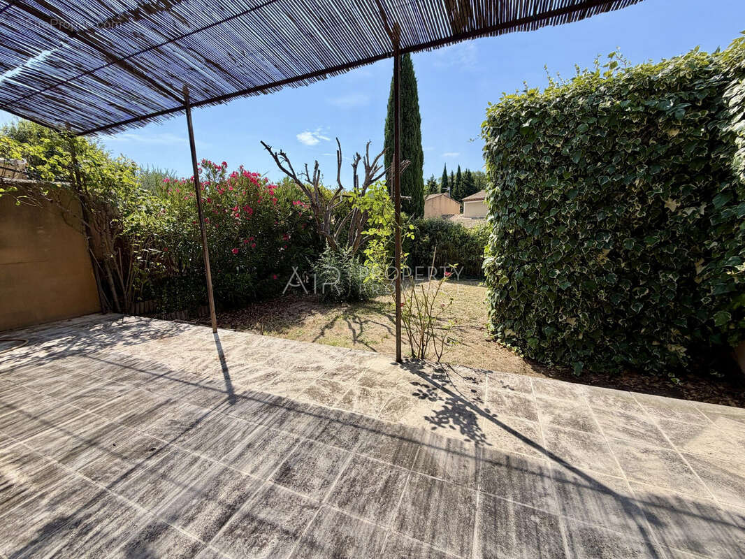 Maison à LOURMARIN