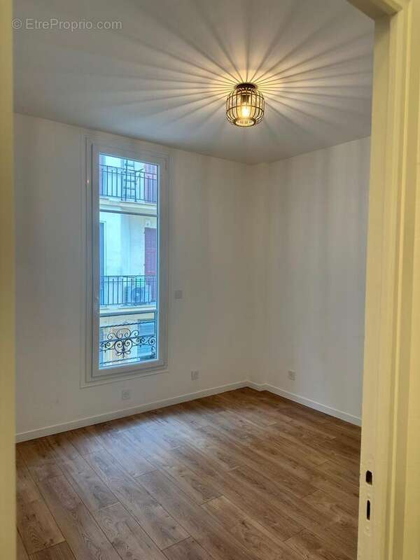 Première pièce - Appartement à NICE