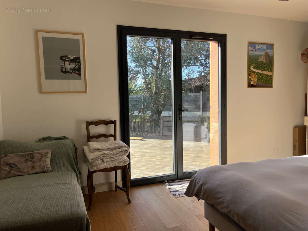 Maison à VENDAYS-MONTALIVET