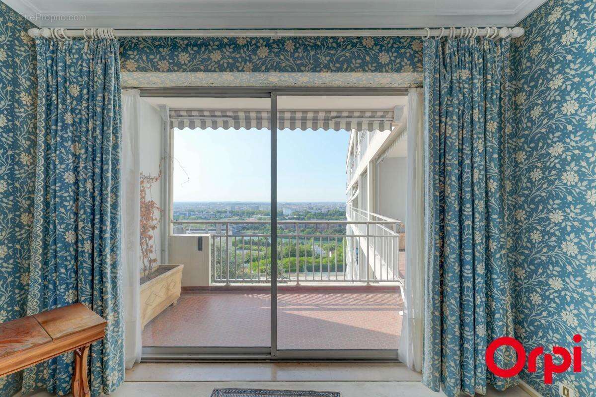 Appartement T4 à Vendre Caluire 136 m2 - photo 18