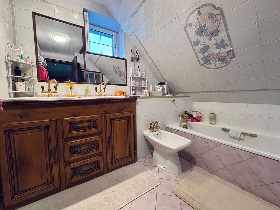 Maison à PARIGNE-L&#039;EVEQUE