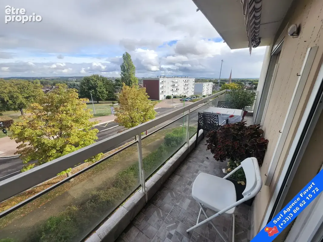 Appartement F3 transformé en grand F2 - photo 3