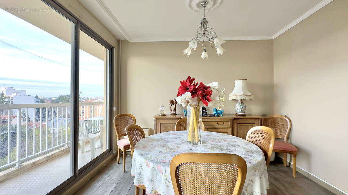 Appartement à LYON-5E