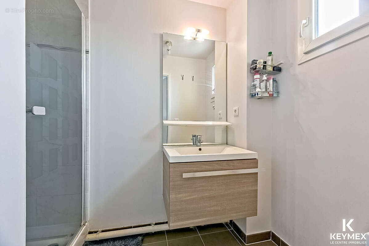 Maison à MERY-SUR-OISE