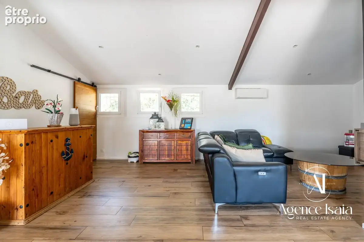 Maison 5 pièces 141 m² à vendre à Bormes-Les-Mimosas (83230) - photo 8