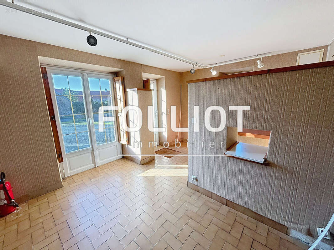 Maison à SAINT-GEORGES-MONTCOCQ