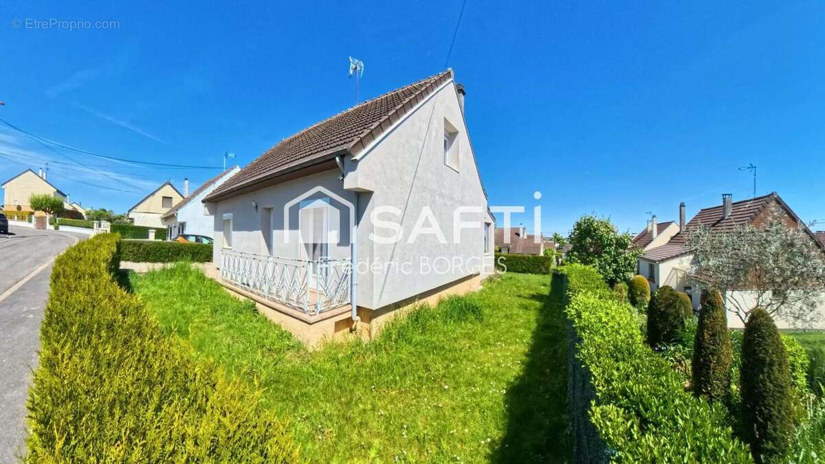 Photo 2 - Maison à SAINT-QUENTIN