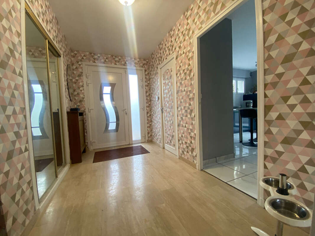 Maison à NOUZONVILLE