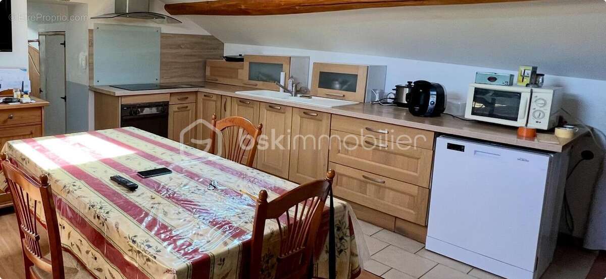 Appartement F3 au dernier étage avec vue dégagée - photo 4