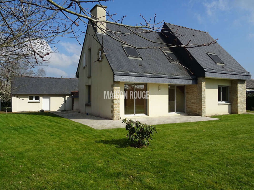 Maison à PLELAN-LE-PETIT