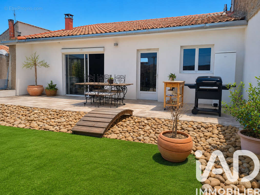 Photo 3 - Maison à LESPIGNAN