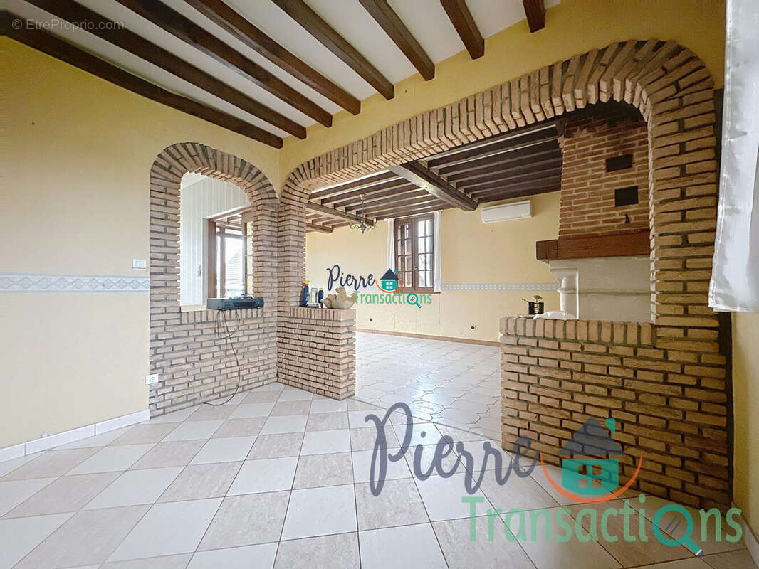 Maison à SAINT-ROMAIN-DE-COLBOSC