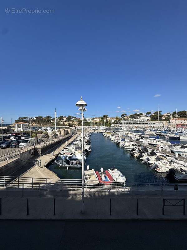 Appartement à CARRY-LE-ROUET